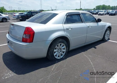 2008 Chrysler 300 Lx from USA, damaged, VIN 2C3KA43R58H269503